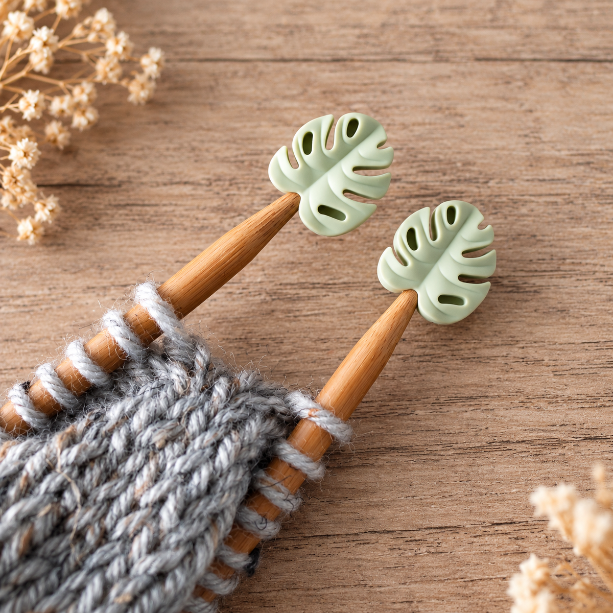 Monstera Leaf Stitch Stoppers